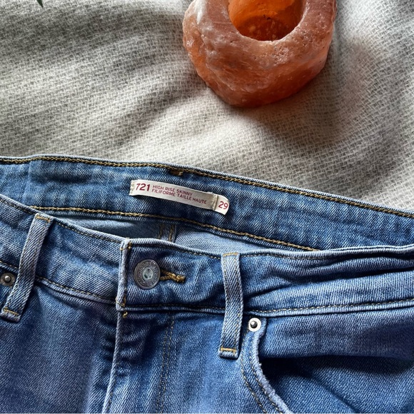 LEVI 721 High Rise Skinny Jeans - Picture 4 of 6